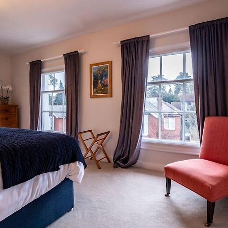 Beautiful & Spacious Retreat In Winchester Esterno foto