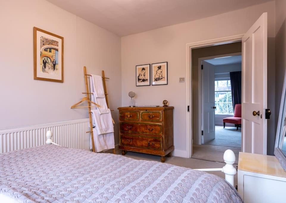 Beautiful & Spacious Retreat In Winchester Esterno foto